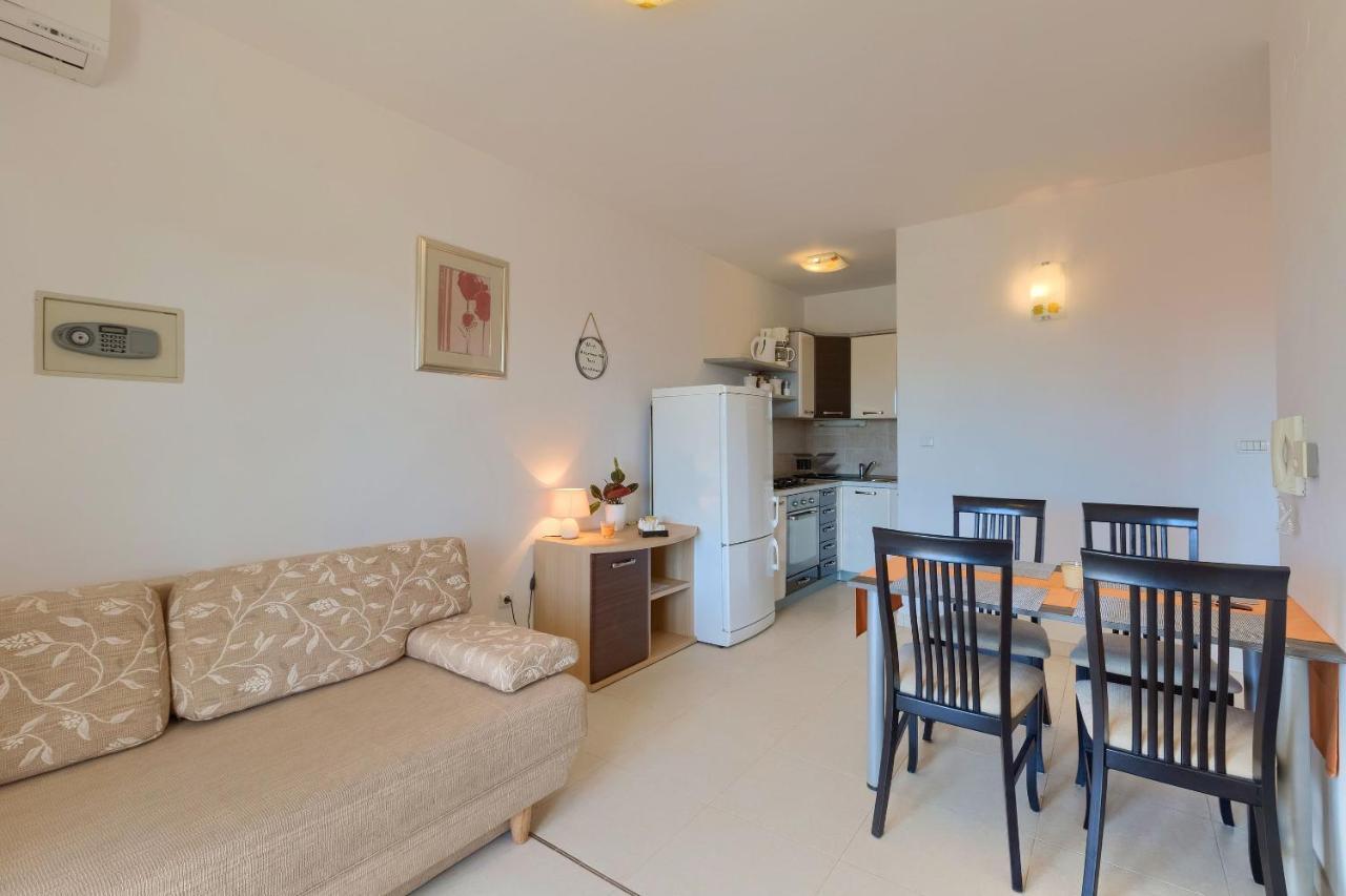 פאז'אנה Apartments Boris מראה חיצוני תמונה