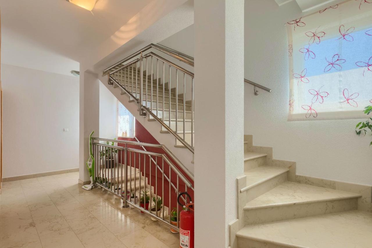 פאז'אנה Apartments Boris מראה חיצוני תמונה